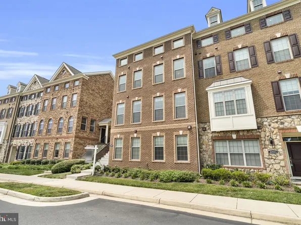 22515 Naugatuck Sq, Ashburn, VA 20148