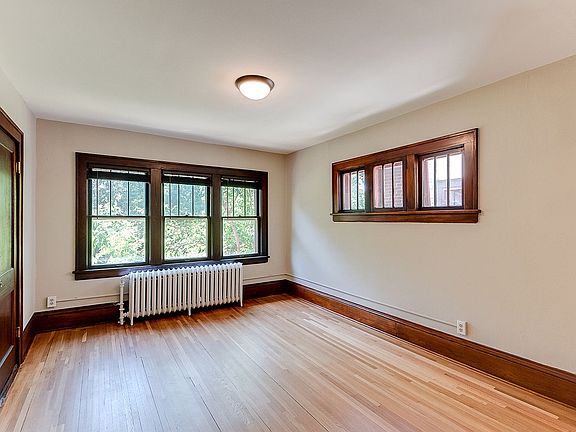 3rd image of 663 Lincoln Ave APT 2
