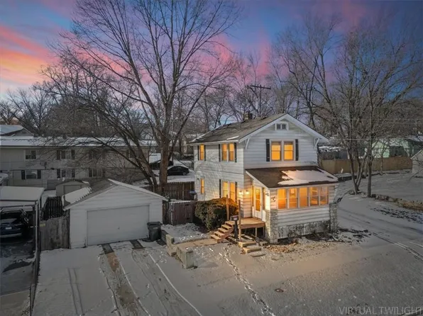 706 S 3rd St, Leavenworth, KS 66048