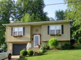 406 W Locust St, Union, MO 63084