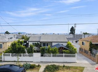 10554 Lanark St, Sun Valley, CA 91352
