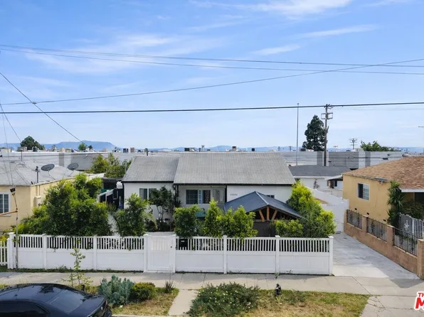 10554 Lanark St, Sun Valley, CA 91352