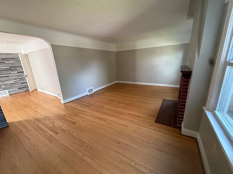 2507 Brookview Blvd — Photo 2
