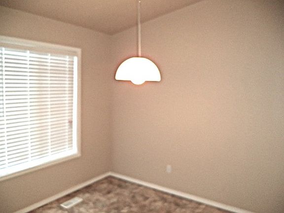 4th image of 2920 S Juniper St
