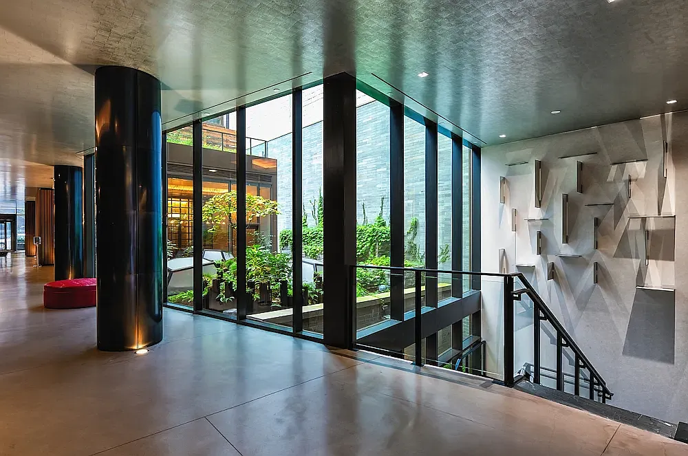 525 W 52nd St — Photo 3
