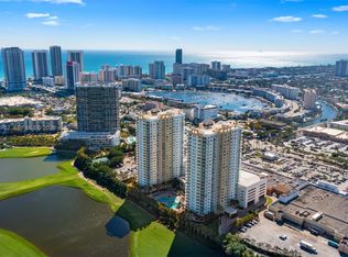 Duo, Hallandale, FL 33009