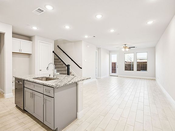 4th image of 912 Heart Reef Rd