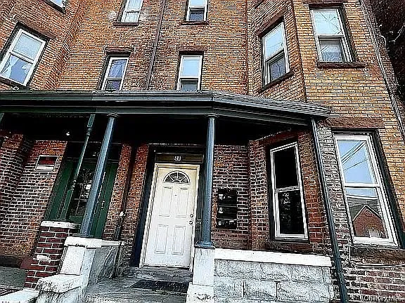 28 Monument St #E — Photo 4