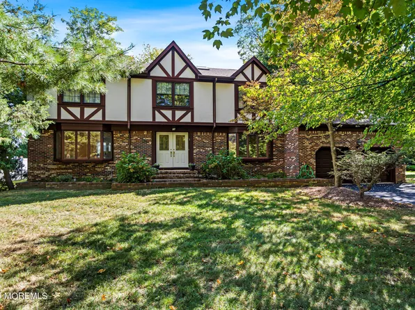 26 Sandpiper Drive, Manalapan, NJ 07726