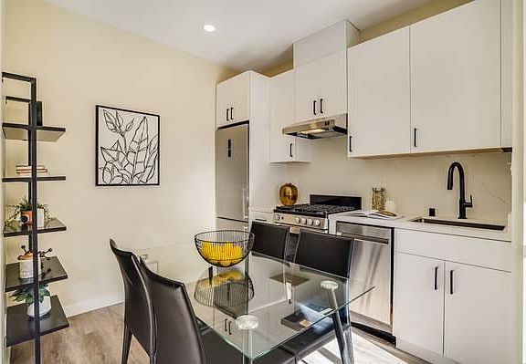 3rd image of 512 Grant Ave #3
