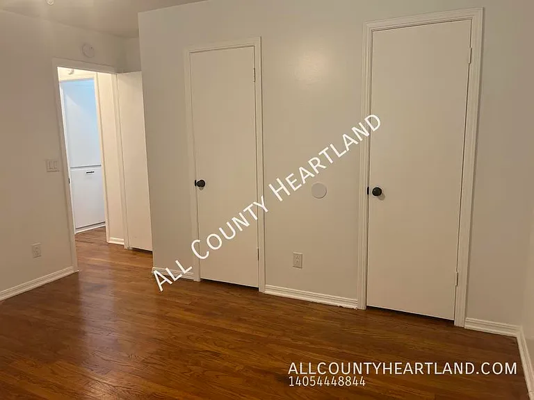 7218 SE 15th St — Photo 17