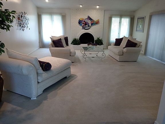 4th image of 23550 Coventry Woods Ln