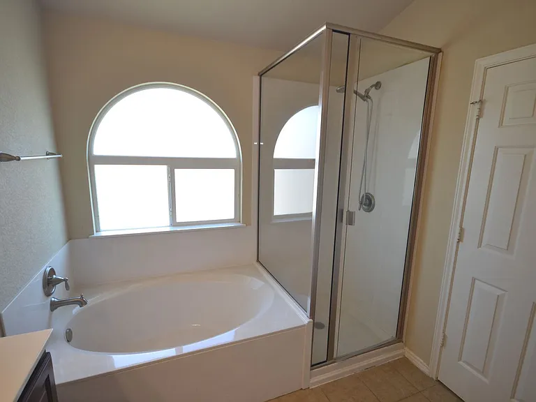 409 Riverine Way — Photo 5