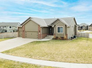 2231 E Tall Tree Cir, Derby, KS 67037