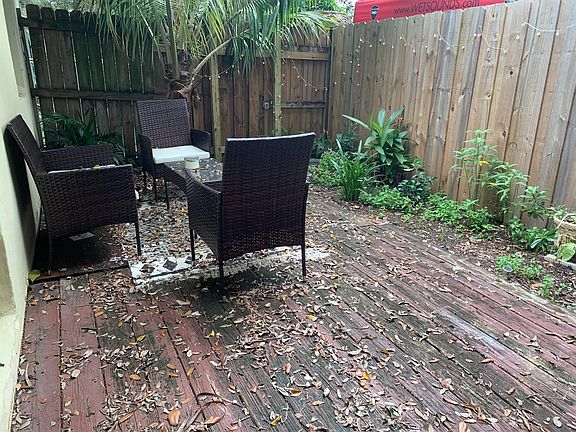 3rd image of 1418 SW 27th St #4
