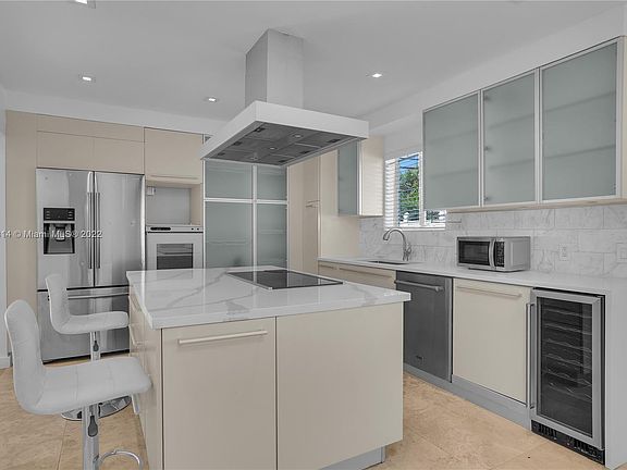 2nd image of 20320 Highland Lakes Blvd