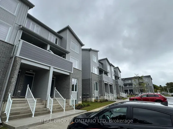 925 Deveron Cres #44, London, ON N5Z 0B3