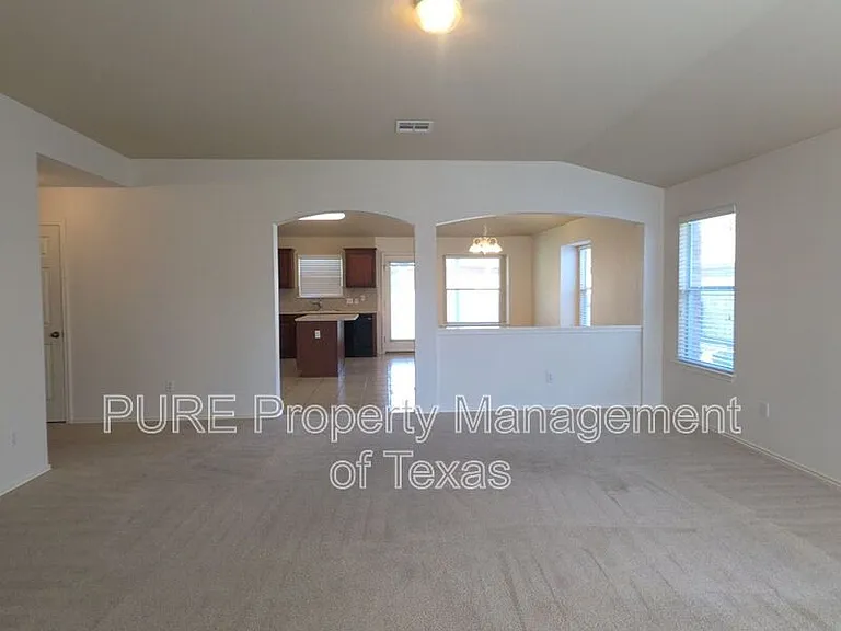 2609 Butler Way — Photo 6