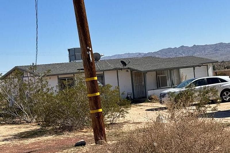 4805 Avenida La Mirada, Joshua Tree, CA 92252 | Zillow