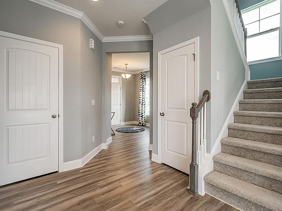 5th image of 152 Wrenwood Dr