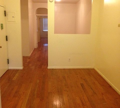3rd image of 313 Menahan St #L