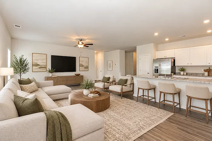 3 bed, 2.0 bath, 1708 sqft, $2,395 — Photo 4