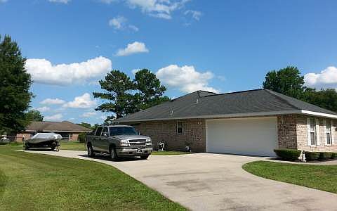 3rd image of 163 SW Lucy Ct
