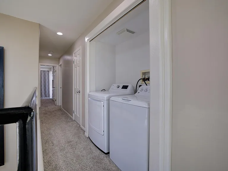 2911 Ocean Front Walk — Photo 18