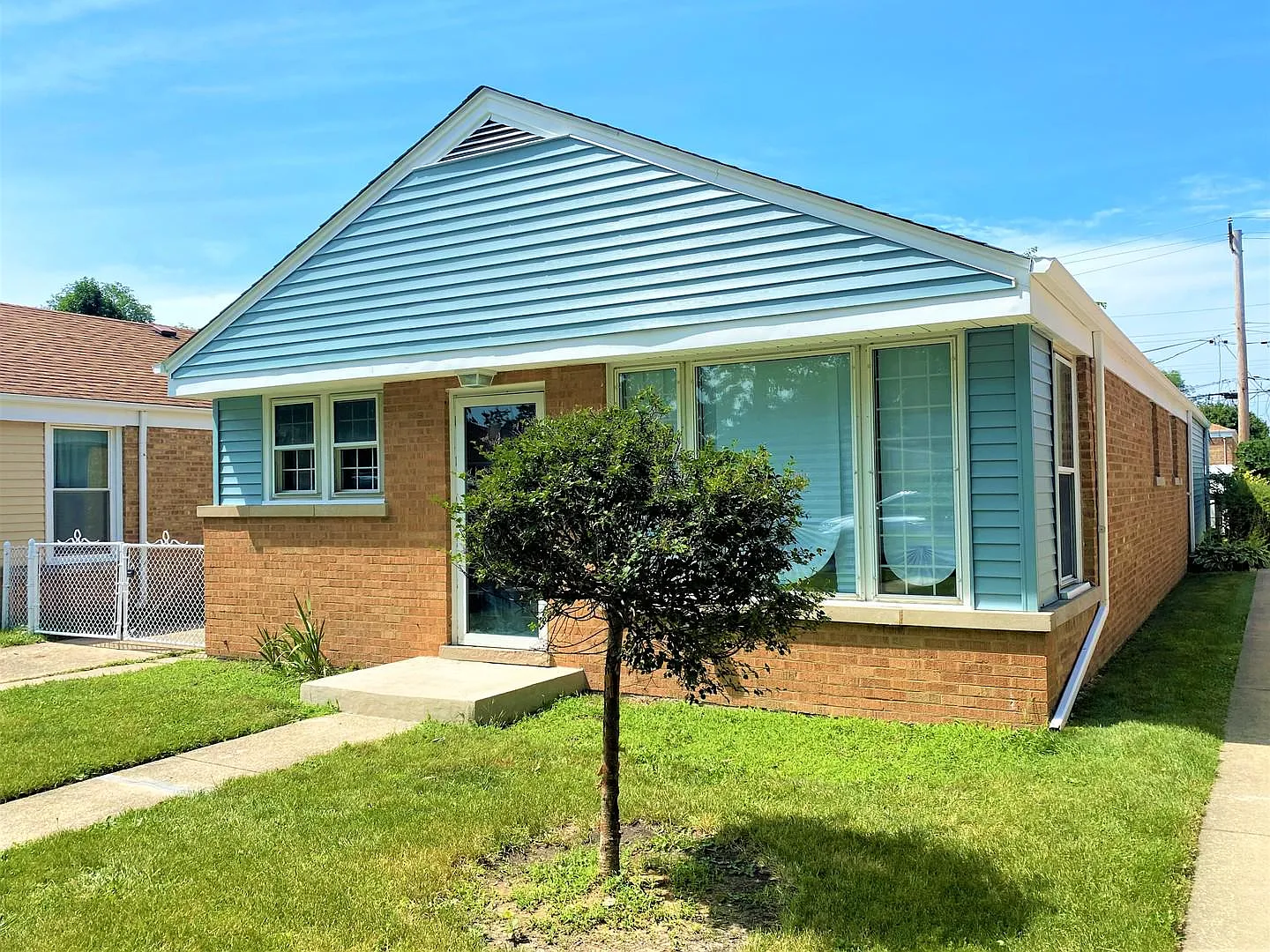 3516 George St photo 1