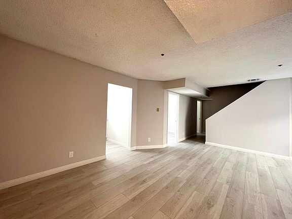 2nd image of 402 N Curtis Ave #C