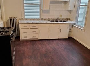 492 Pine St APT 1, Manchester, NH 03104