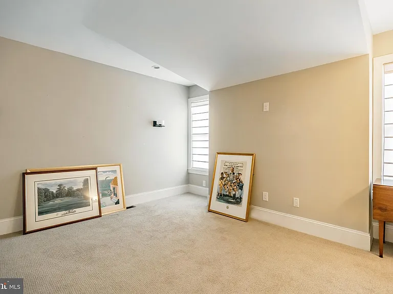 23 Central Ave — Photo 38