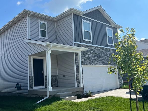 1182 NW Williamsburg Ln