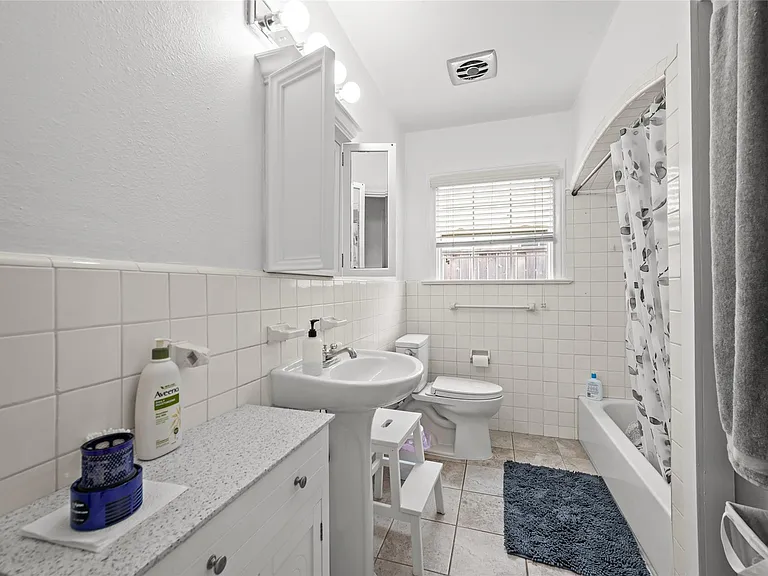 2311 Addison Rd — Photo 11