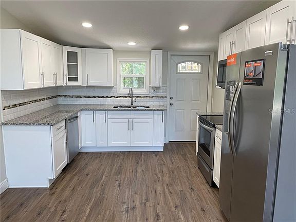 4th image of 2120 Grayson Dr