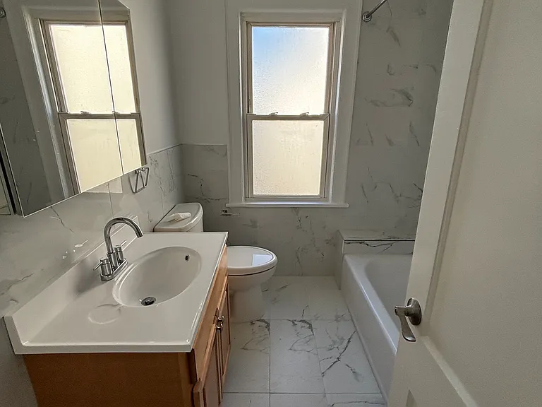 175 Washington Ave #3 — Photo 8