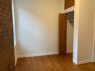 Rented by Century 21 Premier 