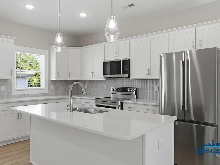 3102 P St #B — Photo 9
