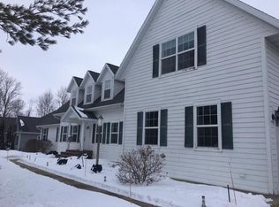 25 Hickory Dr, Random Lake, WI 53075