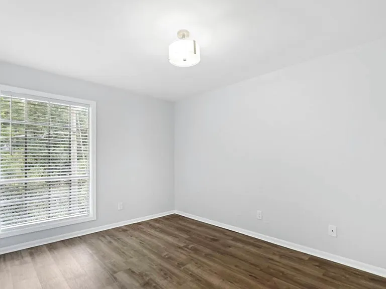 5646 Kingsport Dr — Photo 5