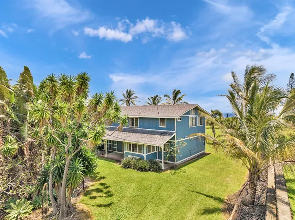 94-5786 Kalakau St, Naalehu, HI 96772