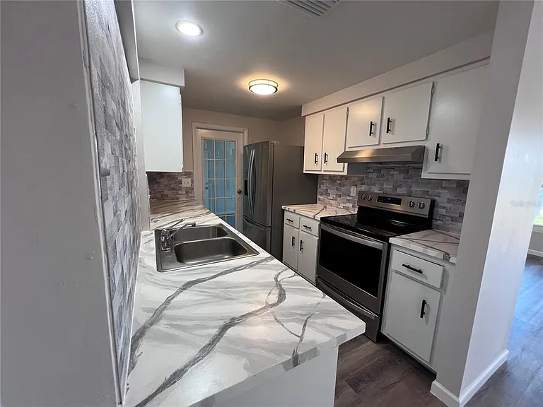4123 Michel Tree St — Photo 10