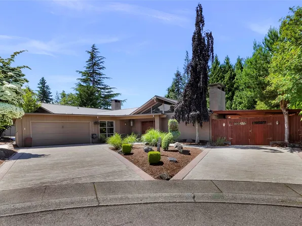 1011 W Toledo Street, Bellingham, WA 98229
