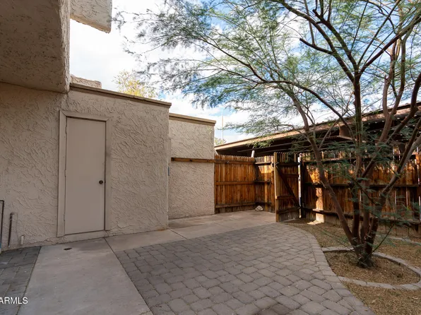 2221 W FARMDALE Avenue #7, Mesa, AZ 85202