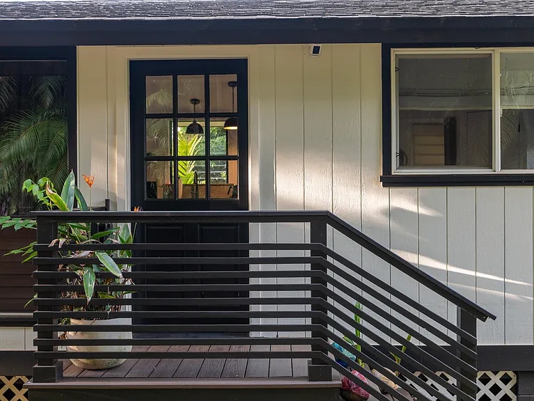 Entrance to the bungalow.