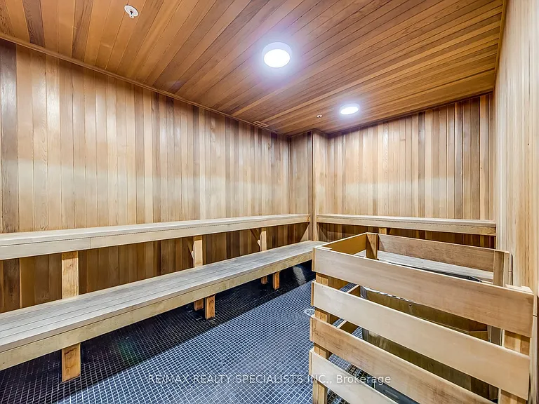 251 Manitoba St #914 — Photo 35