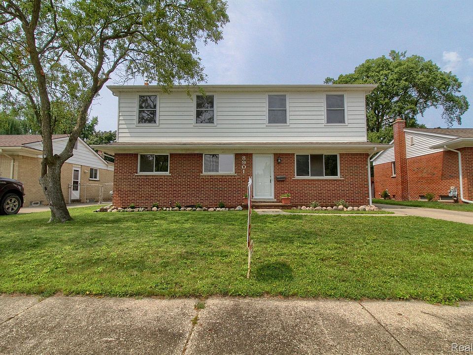 1st image of 8901 Oporto St