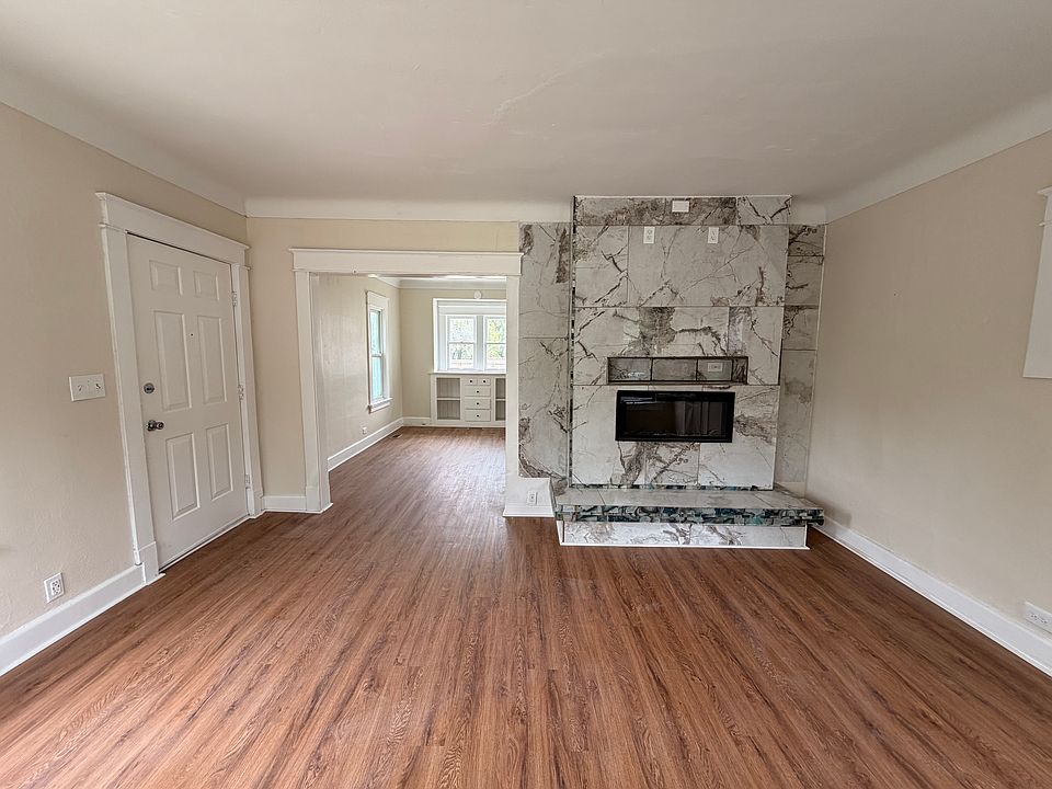 1st image of 3218 Cottage Ave