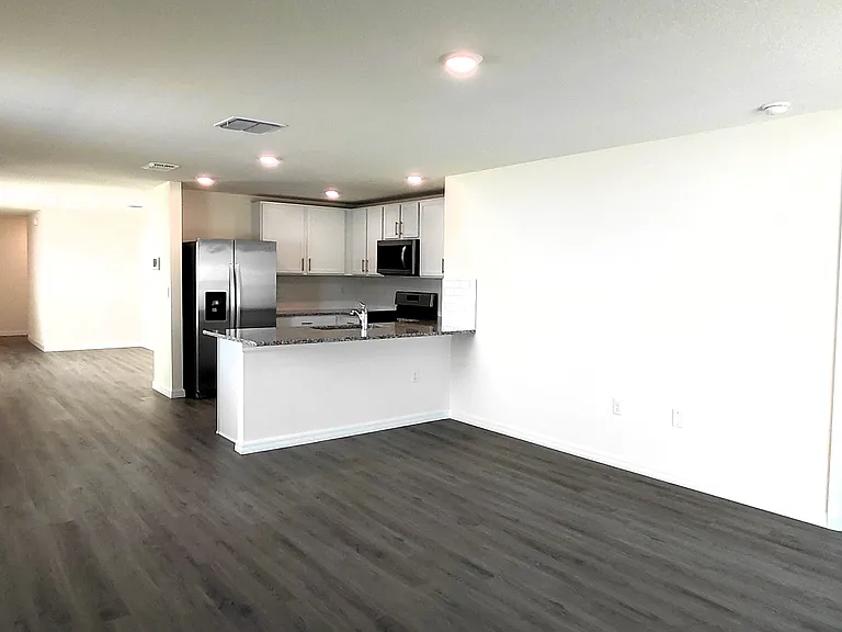 36171 Sunflower Hill Dr — Photo 3