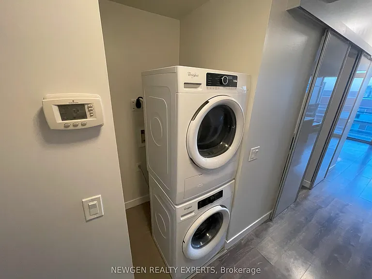 250 Albert St #720 — Photo 24